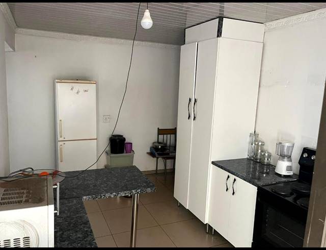 3 BEDROOM HOUSE FOR SALE IN BRAM FISCHERVILLE